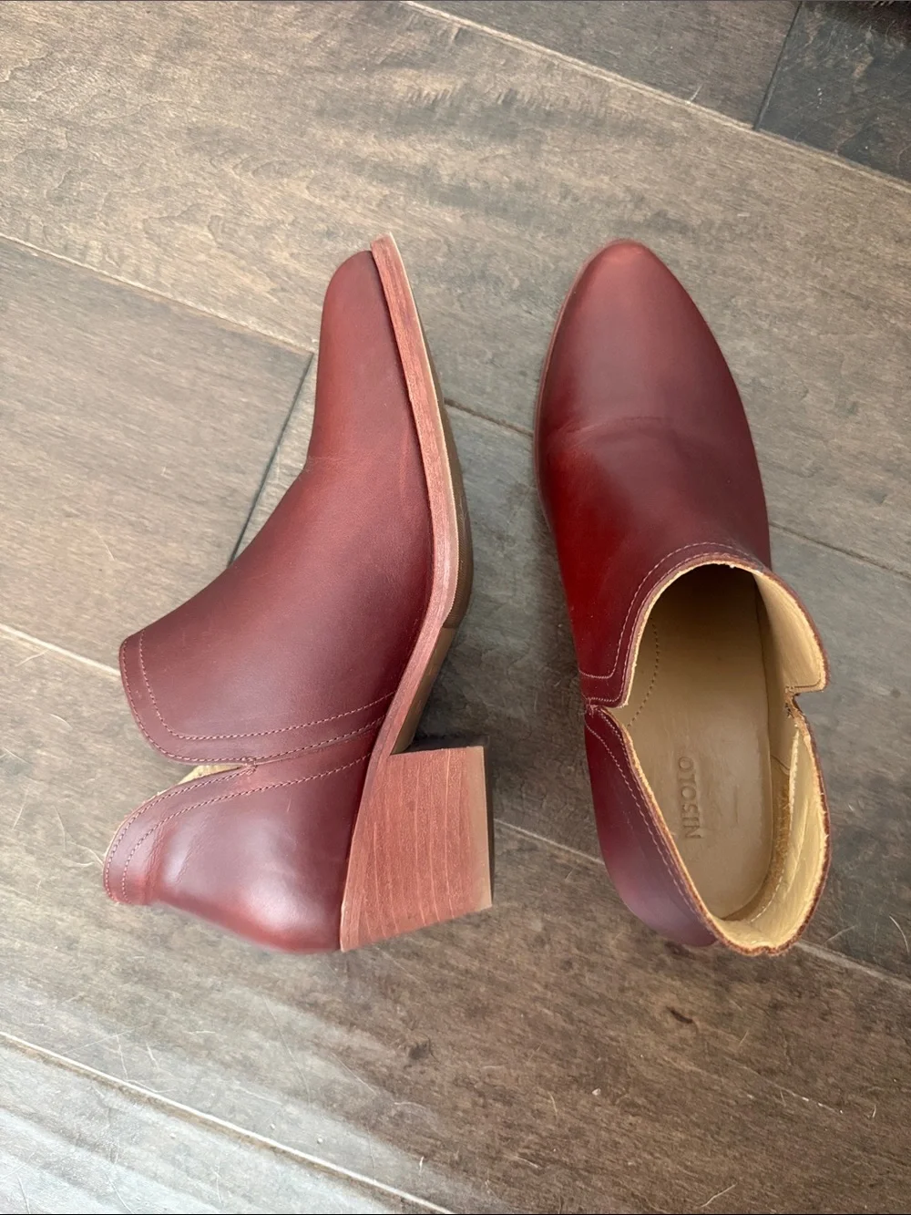Nisolo Leather Slip-On Ankle Shoes in Burgundy